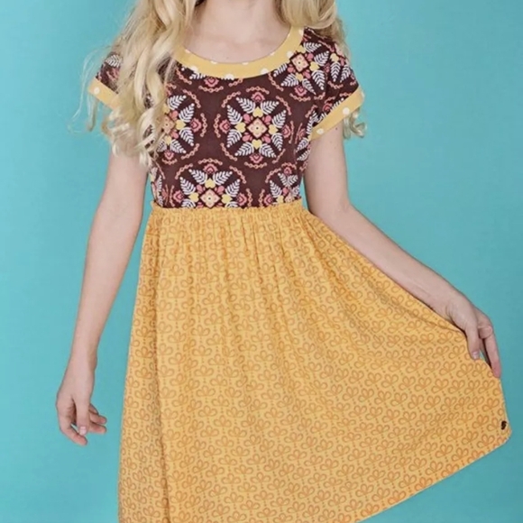 Matilda Jane Other - Matilda Jane Red Casual Cuffed Sleeve Sundress